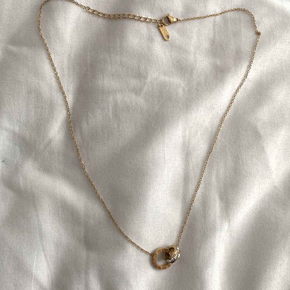 18k gold plated interlocking circles necklace
